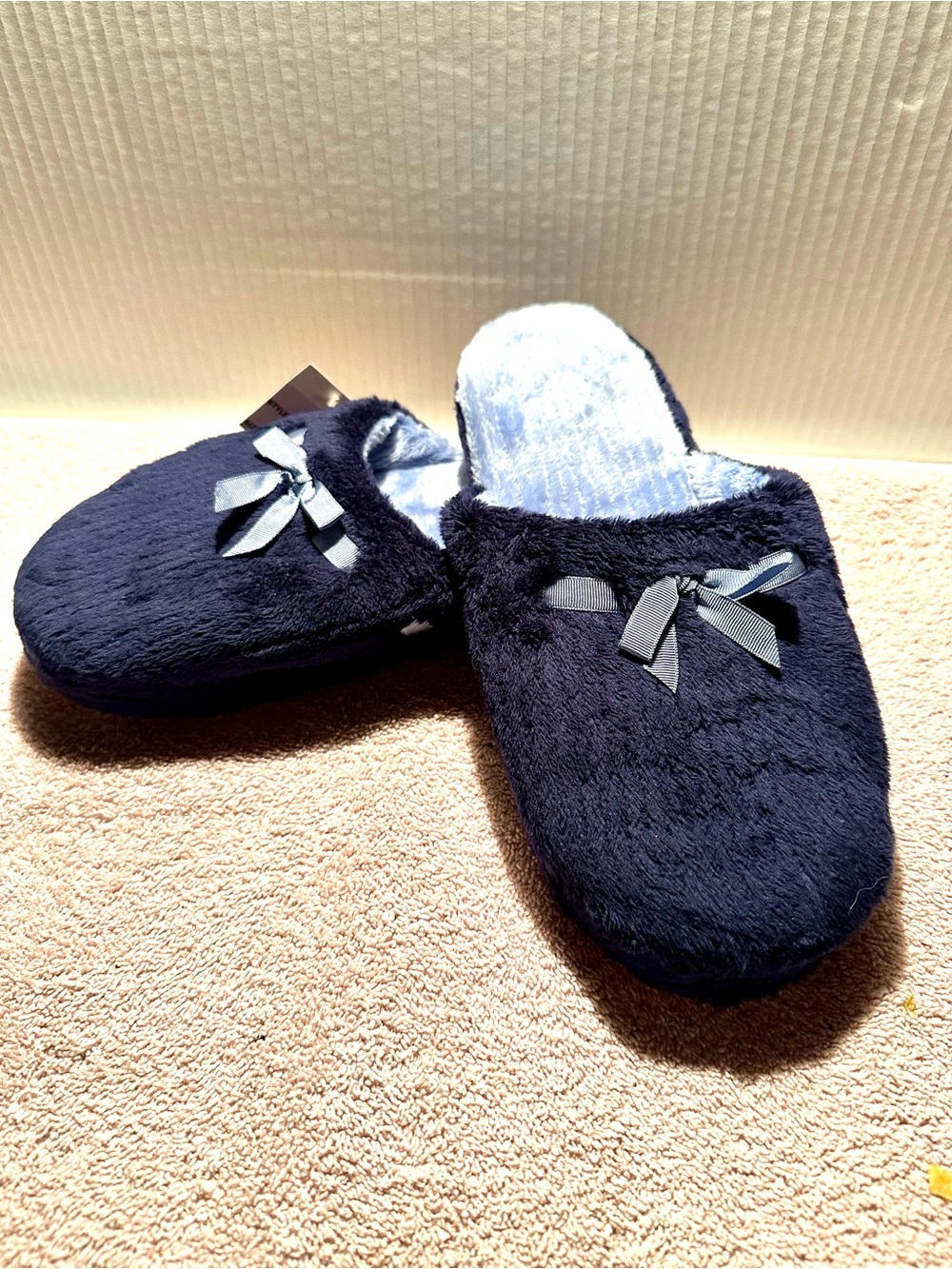 Fuzzy Navy Blue Slip-On House Slippers with Bow 6.5-7.5